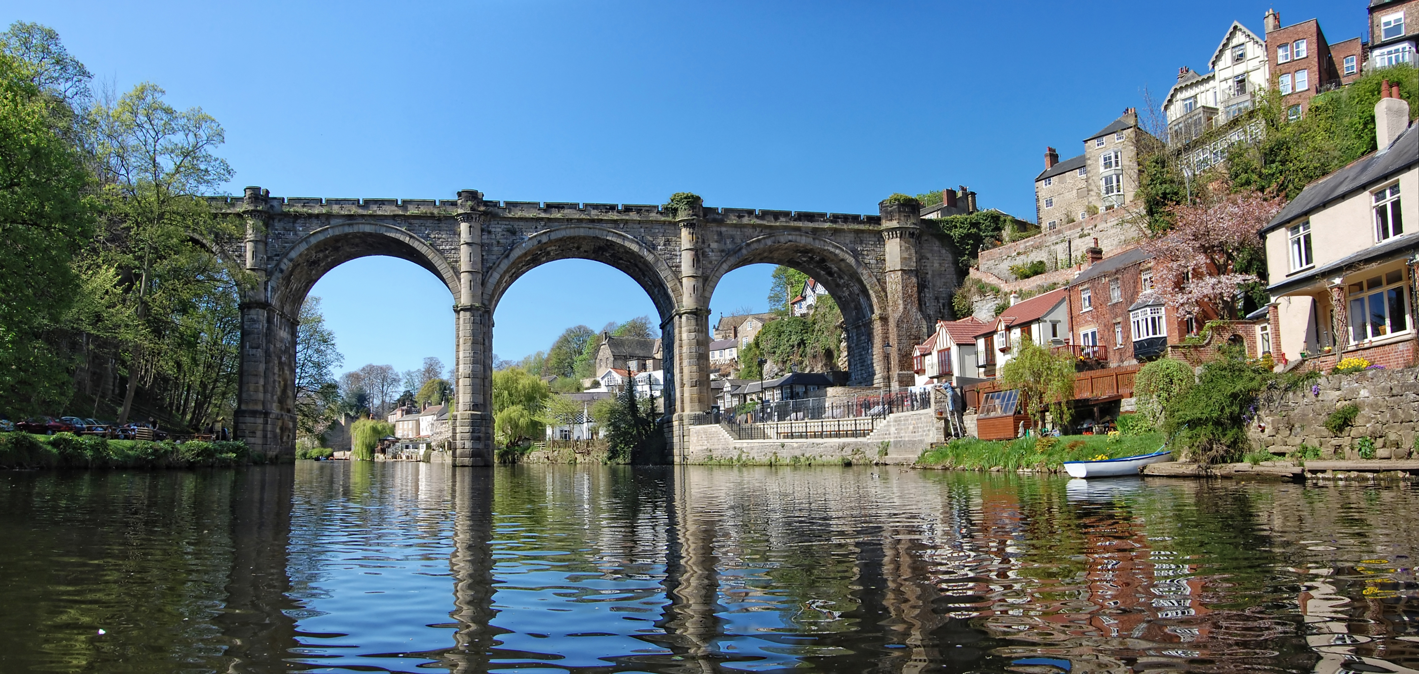 Hog Roast Knaresborough Spitting Pig Yorksh image